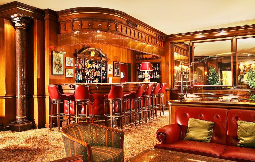 Hotel Avenida Palace Lisboa Eksteriør bilde The bar at the St. Regis