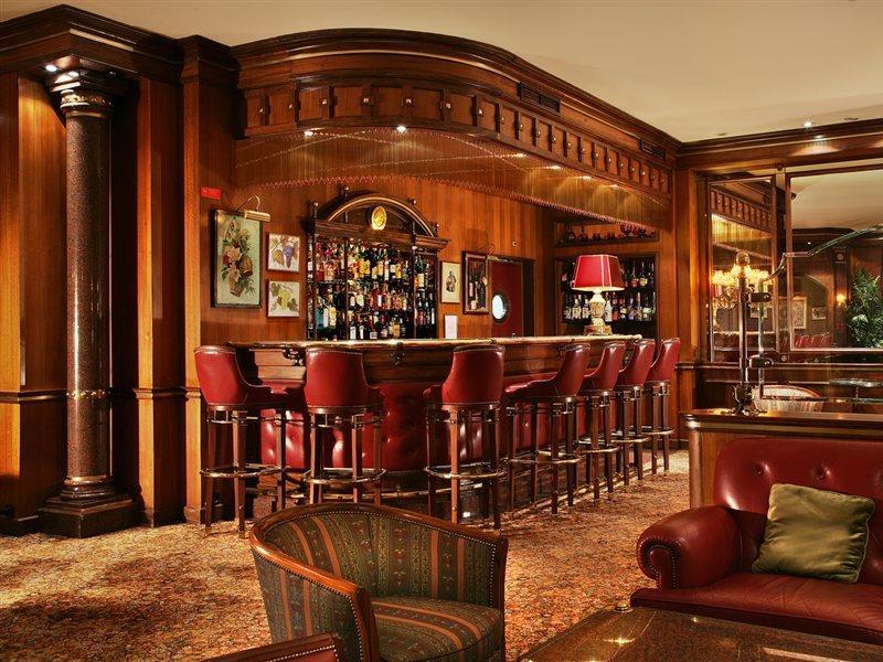 Hotel Avenida Palace Lisboa Eksteriør bilde The bar at the St. Regis