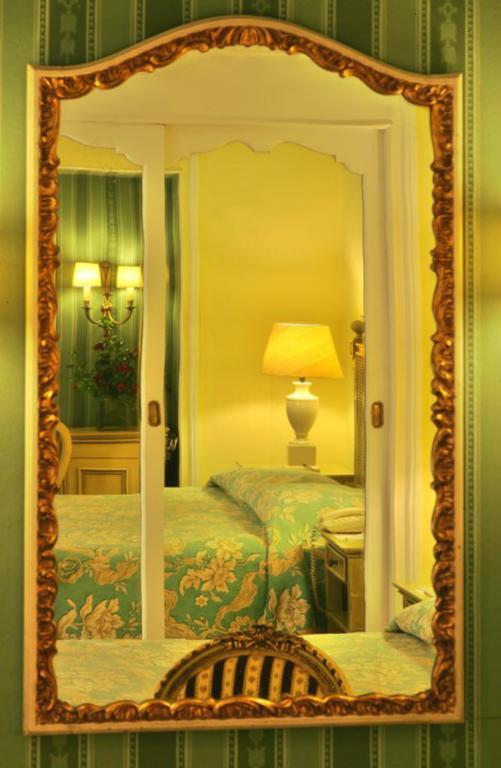 Hotel Avenida Palace Lisboa Eksteriør bilde A room at the hotel